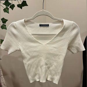 Brandy Melville John Galt White Short Sleeve V-Neck Sweater